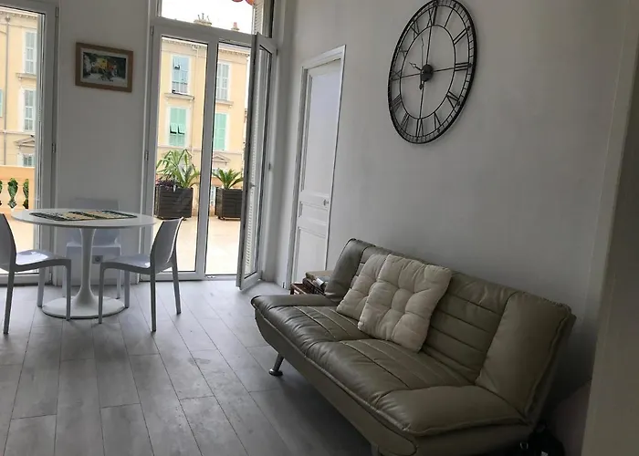 Terrasse Dans Palace Centre Apartamento