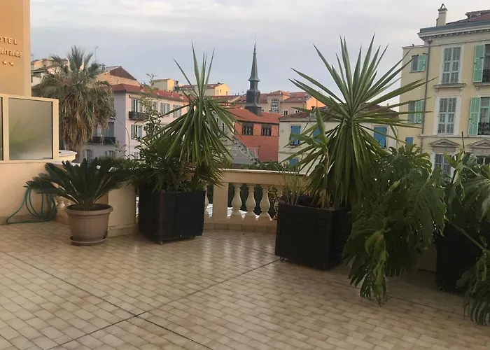 Апартаменти Terrasse Dans Palace Centre *