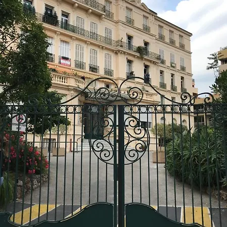 Apartament Terrasse Dans Palace Centre *