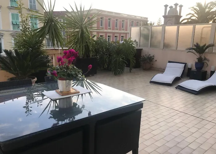 Apartment Terrasse Dans Palace Centre Menton